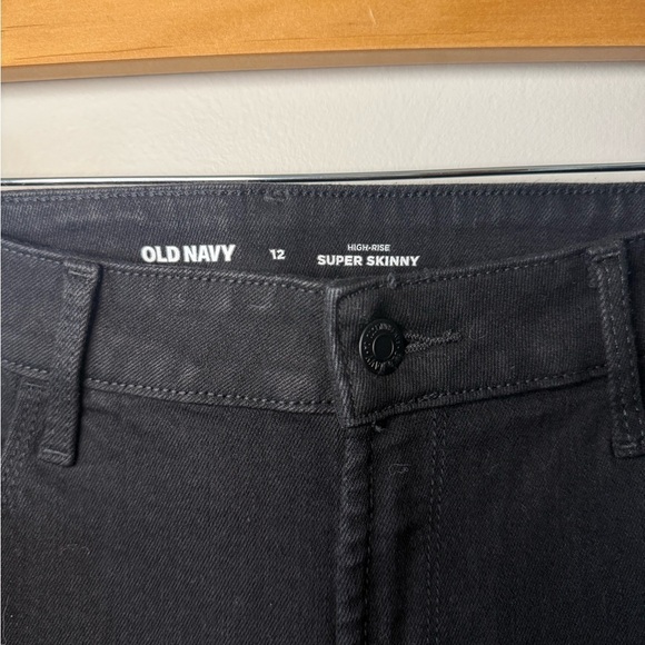 NWT Old Navy High-Rise Skinny Jeans – Black, Women’s Size 12 - Picture 4 of 6